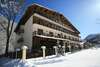 hotel_img